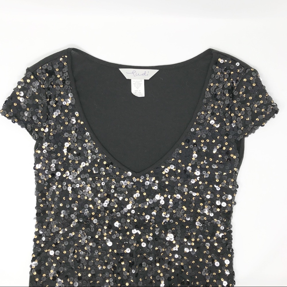 Victoria’s Secret Ludi Sequin Embellished Women's Black V Neck Top Size Medium - Picture 4 of 8